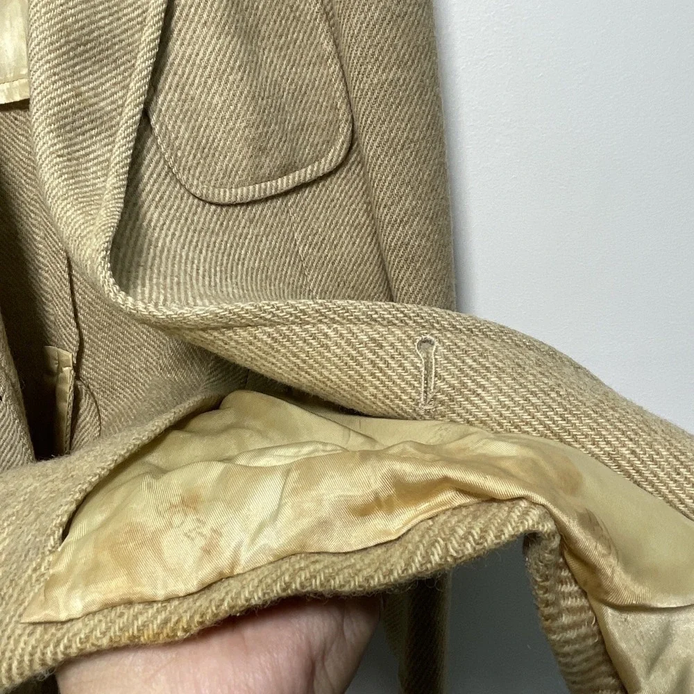 Vintage Izod Lacoste Wool Men's Blazer with Elbow Patches & Alligator‎ Buttons